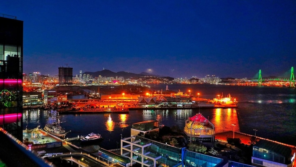 Connect Busan Hotel and Residence 12/50