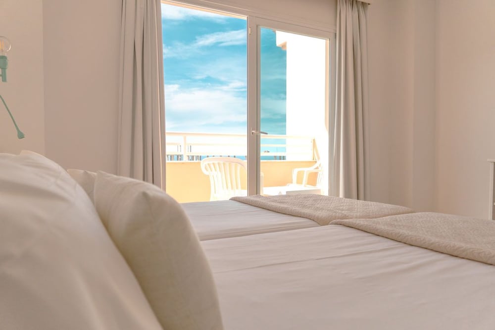 Rosamar Ibiza Hotel 10/42