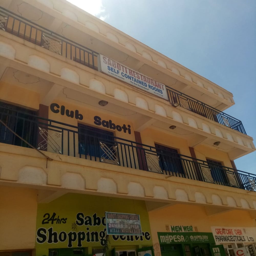 Saboti Hotel 4/19
