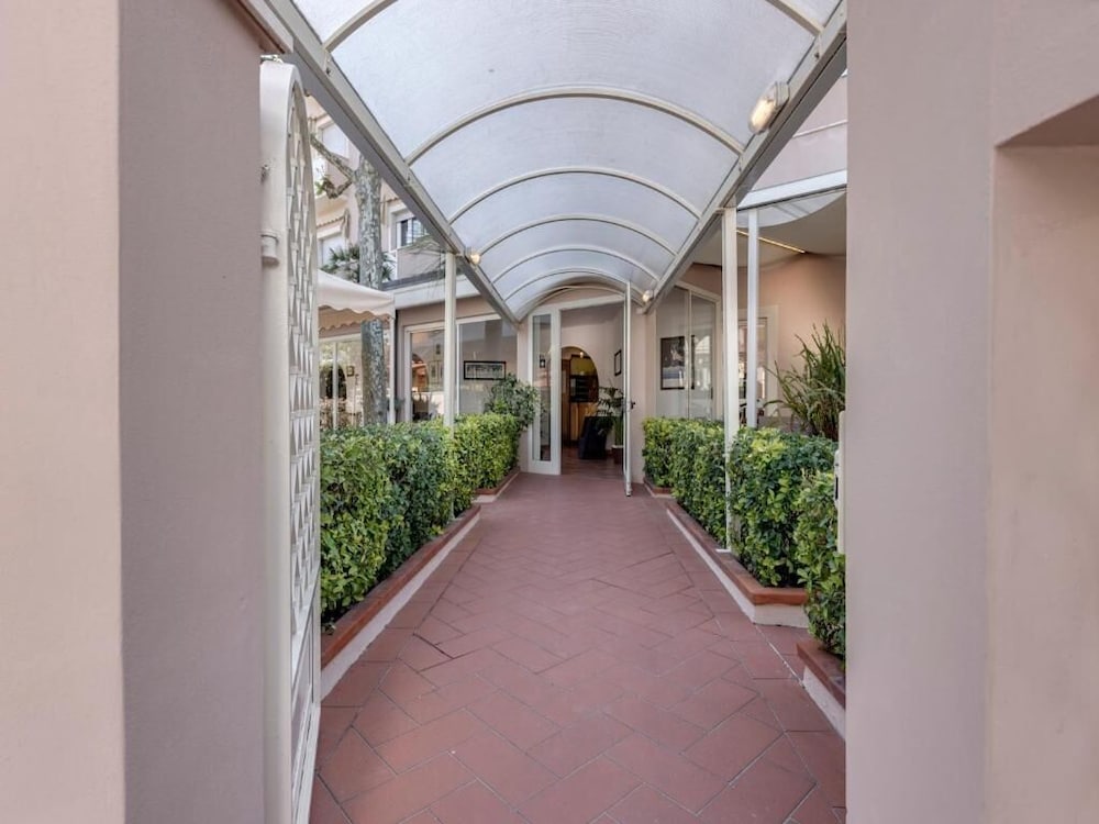 Hotel Azzurra 46/50