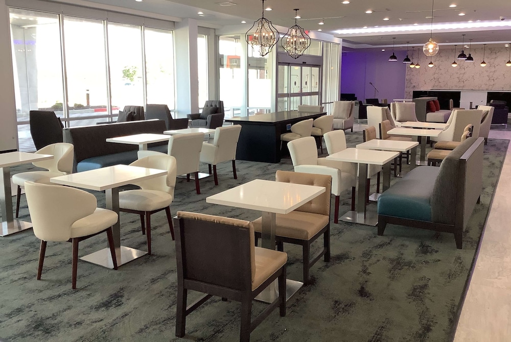 La Quinta Inn & Suites by Wyndham Corpus Christi Southeast 45/56