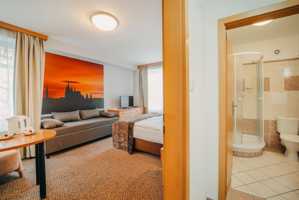 COLORFACTORY SPA Hotel 4/38