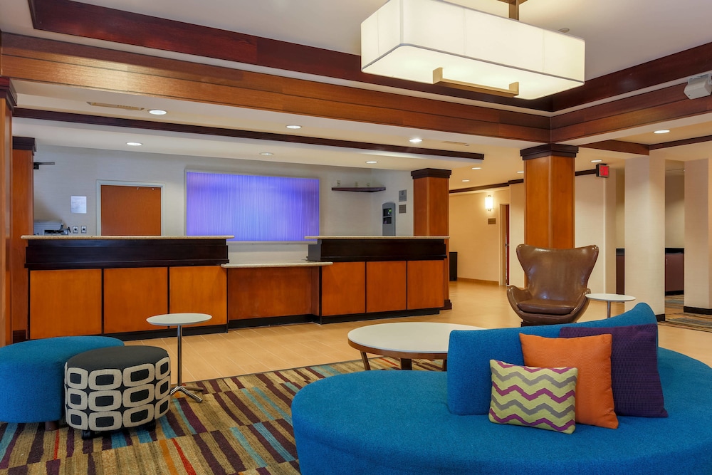 Fairfield Inn and Suites by Marriott Las Vegas South 9/57