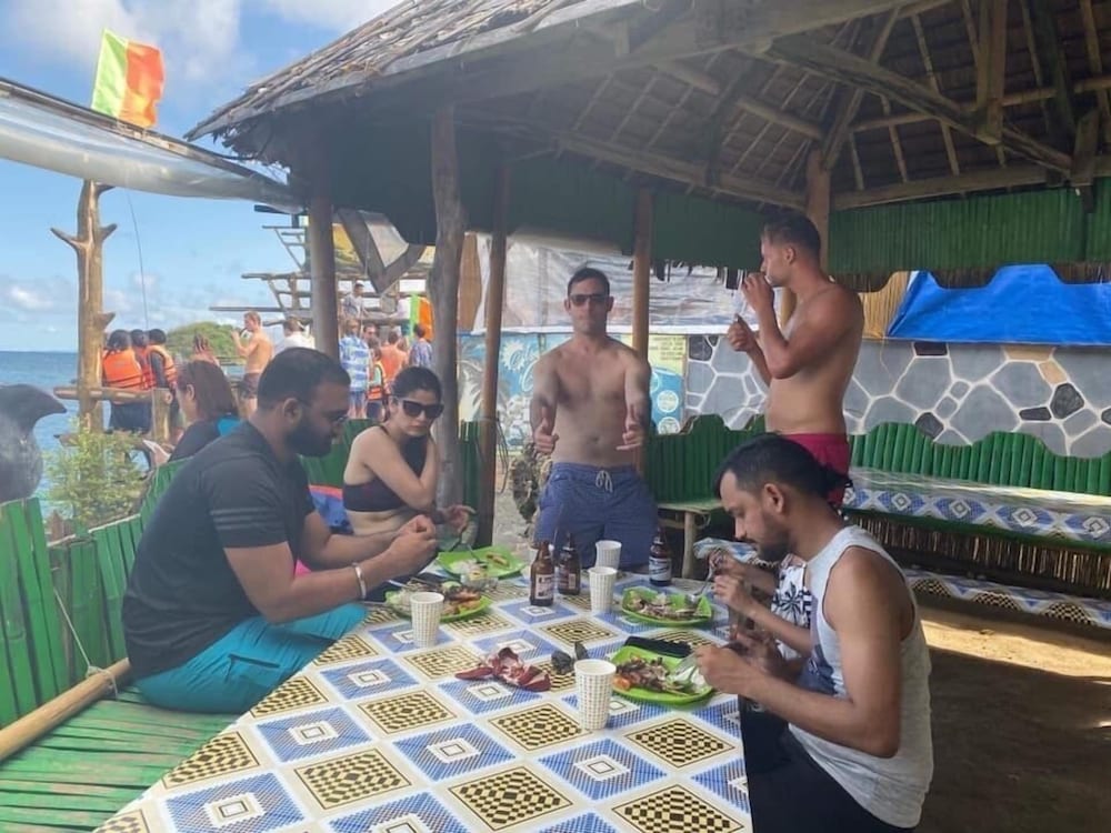 Boracay Backpackers 7/68