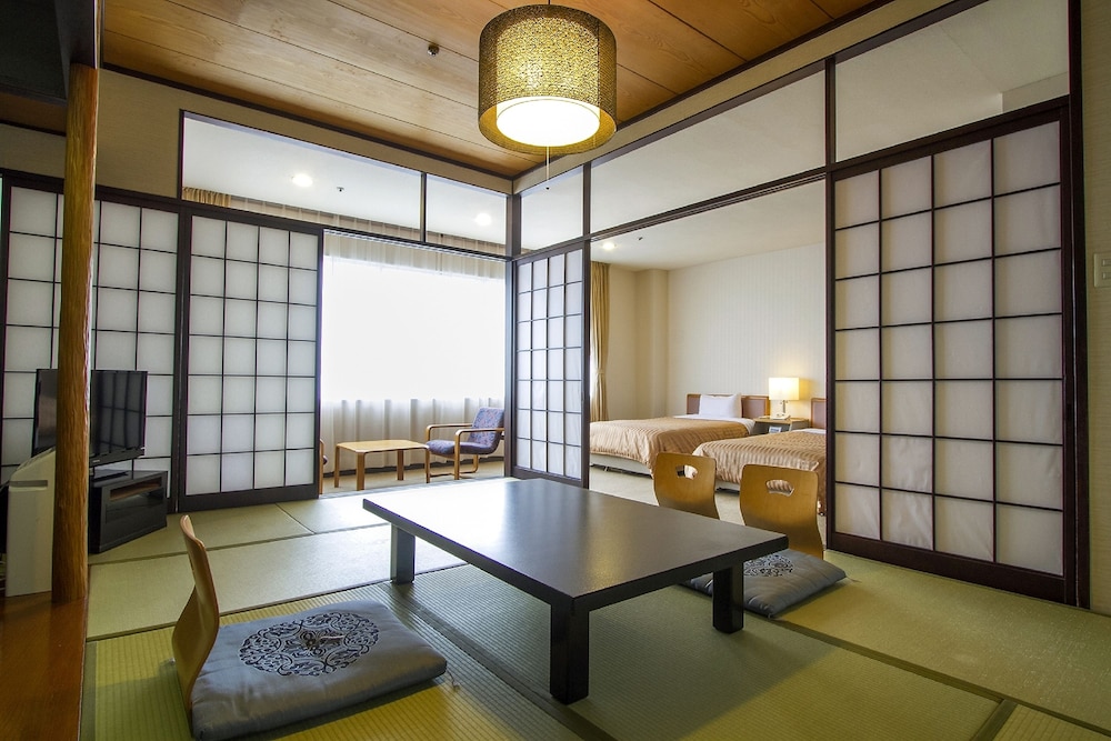 Suginoi Hotel 54/76