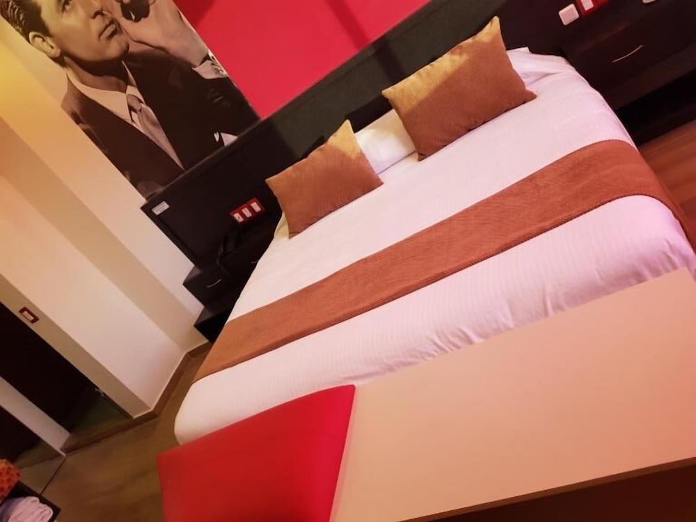 Hotel Hollywood 13/38