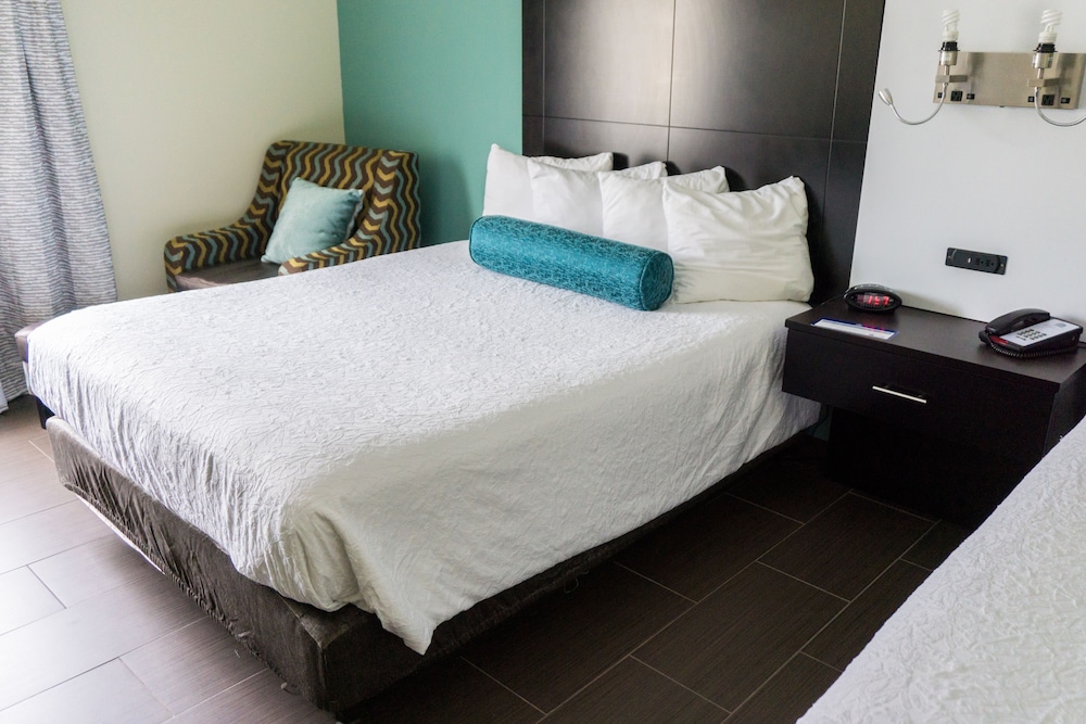 Best Western Mayport Inn & Suites 8/34
