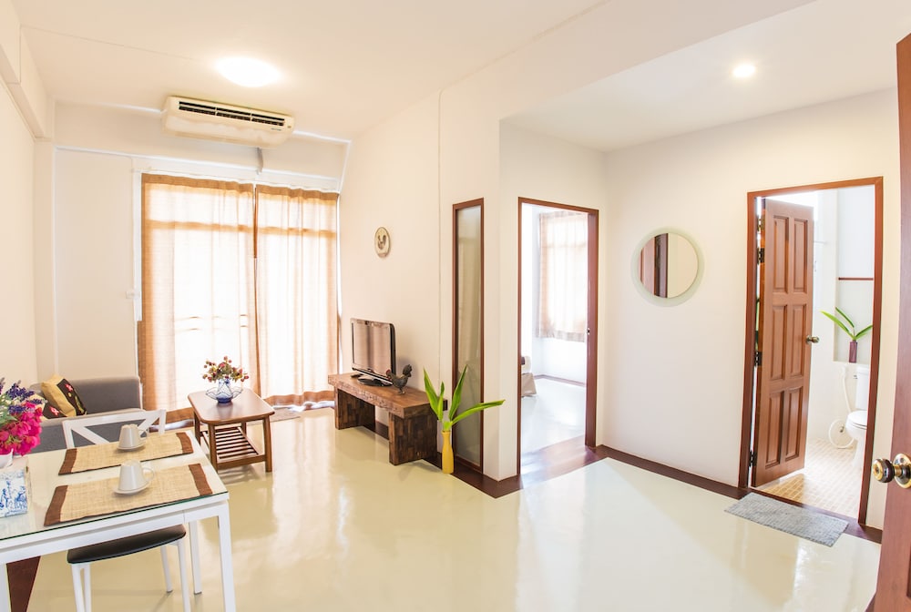 The Meet Green Apartment 45/66