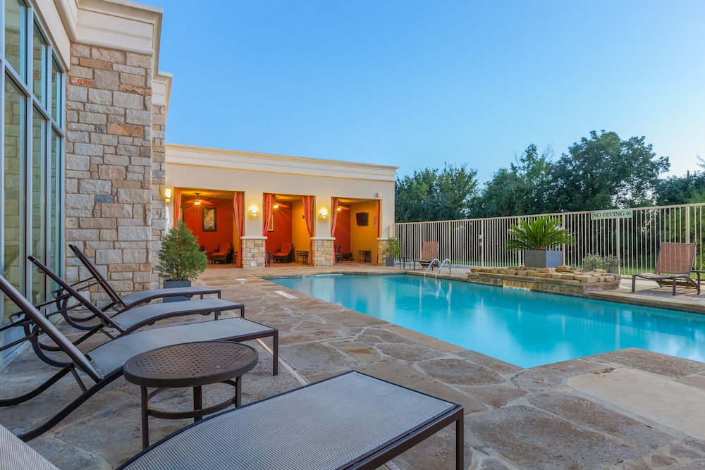 Holiday Inn Temple-Belton 3/69