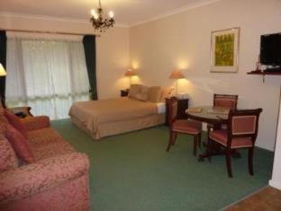 ROSEWOOD GUESTHOUSE 25/50