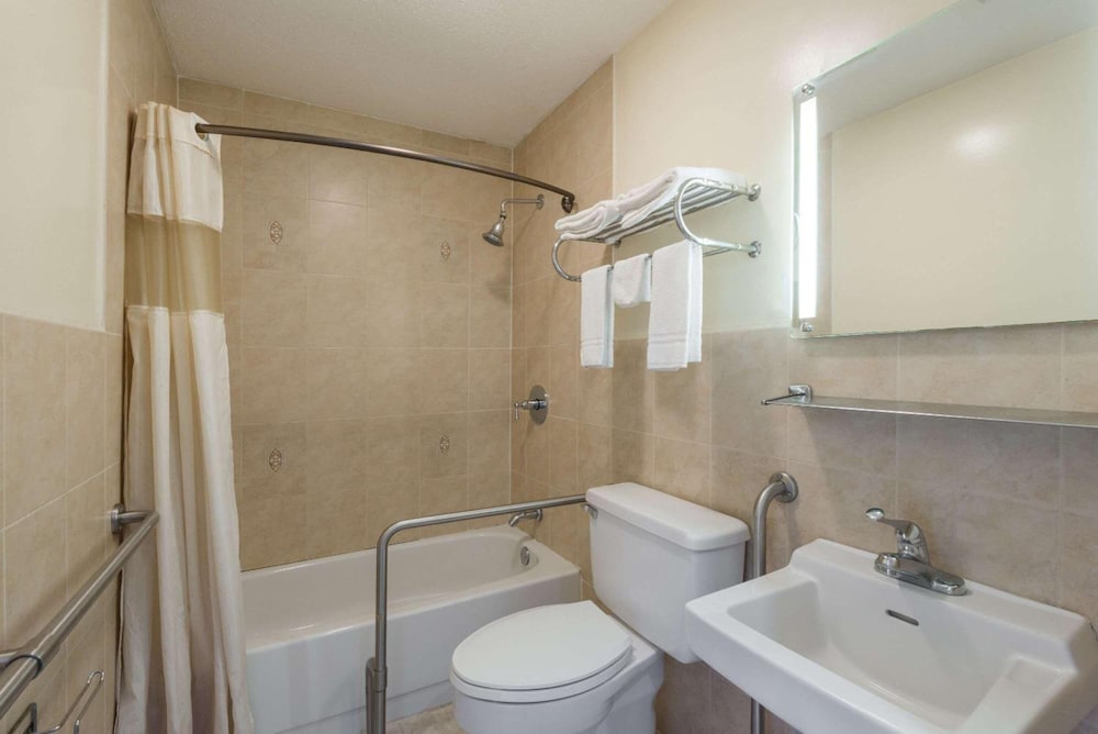 Knights Inn Plainfield 24/25