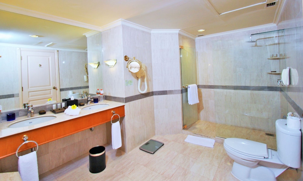 Aryaduta, Suite, King Bed، ARYADUTA MAKASSAR 2/3