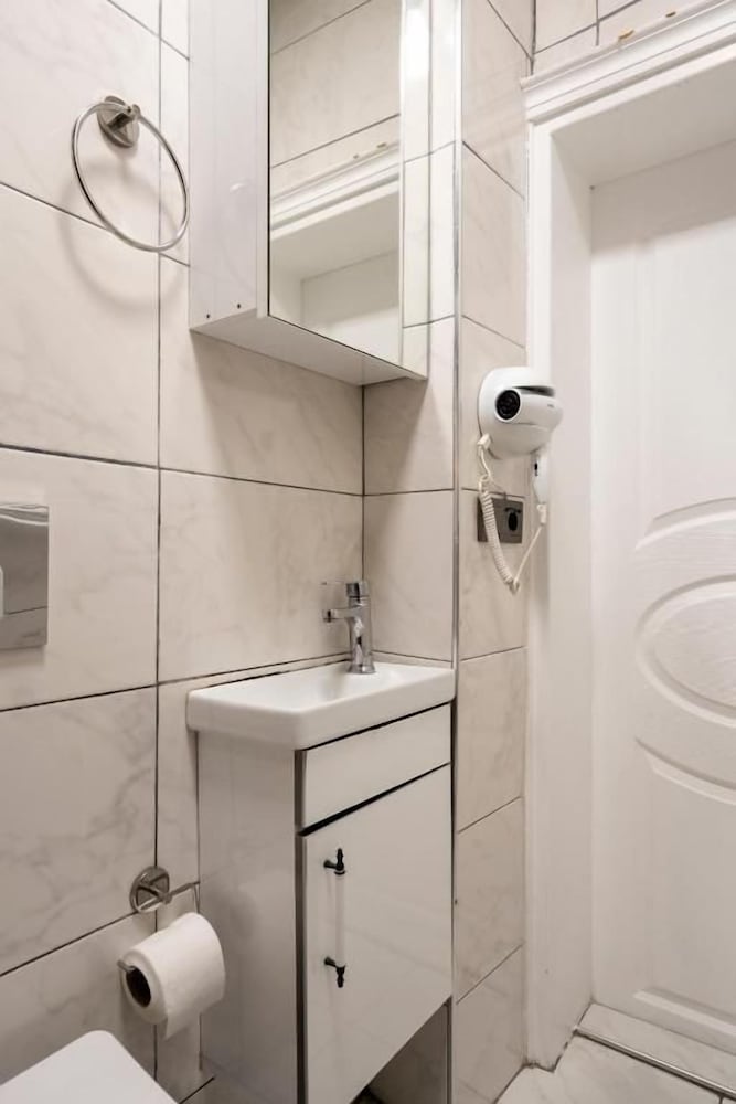 Hotel Emir 43/50