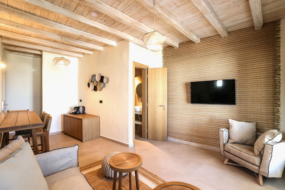 Life Suites 22/41