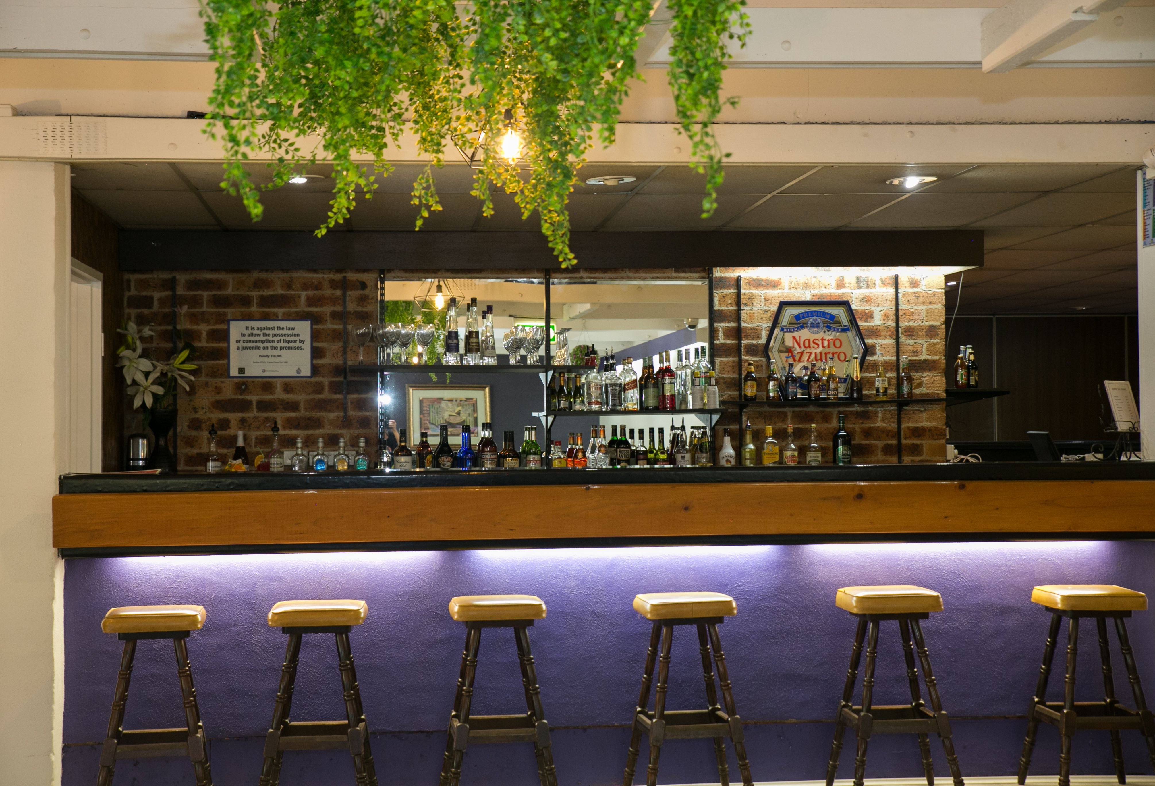 The Select Inn Gosford 3/13