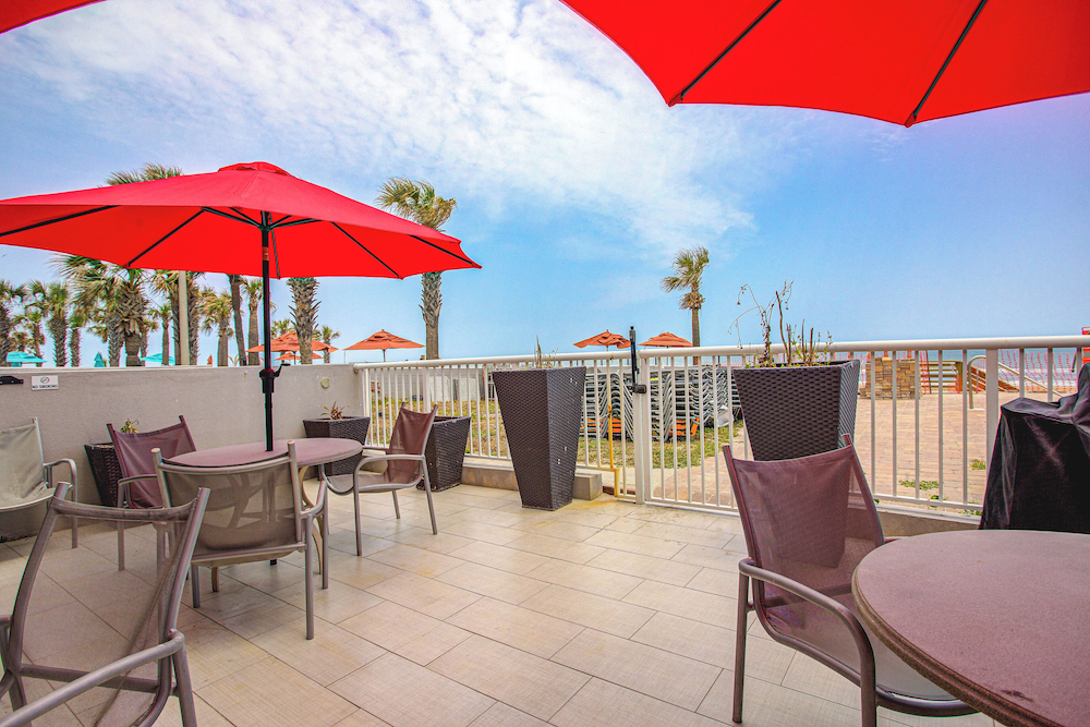Beach House Inn 35/50