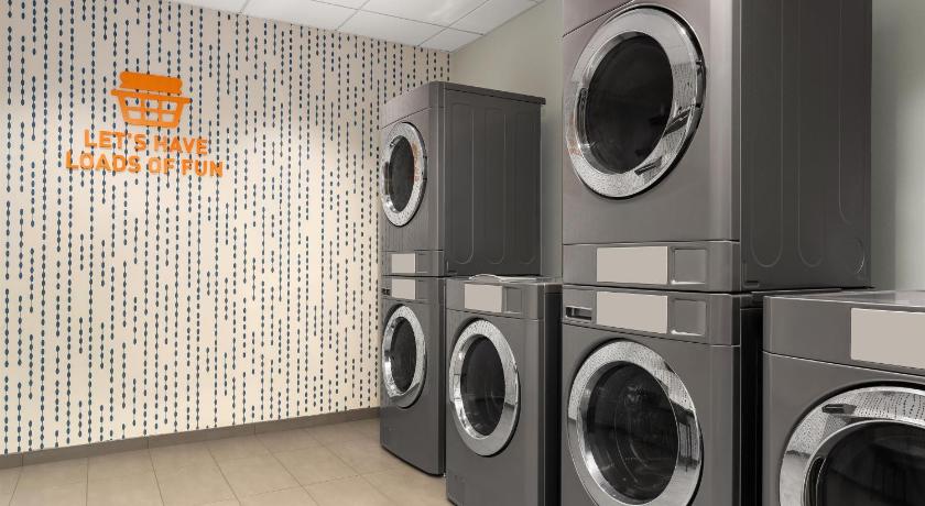 Home2 Suites by Hilton Burlington, NJ 16/36
