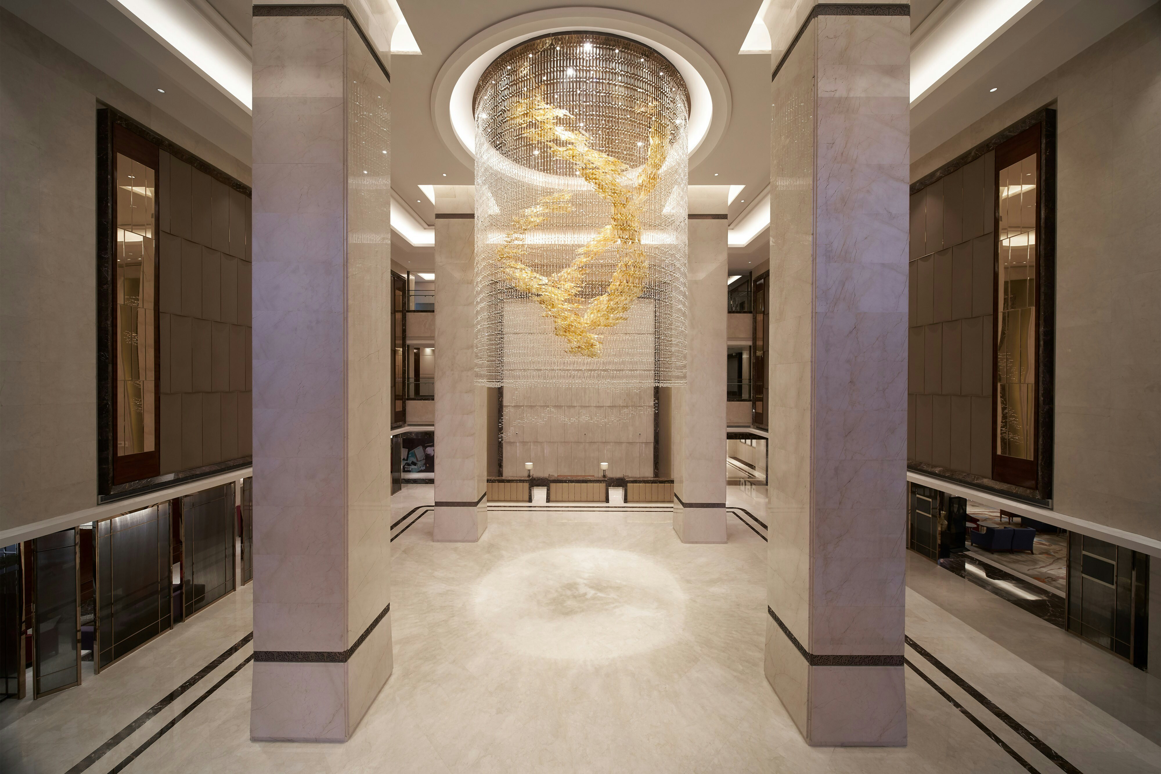 Sheraton Grand Zhengzhou Hotel 5/19