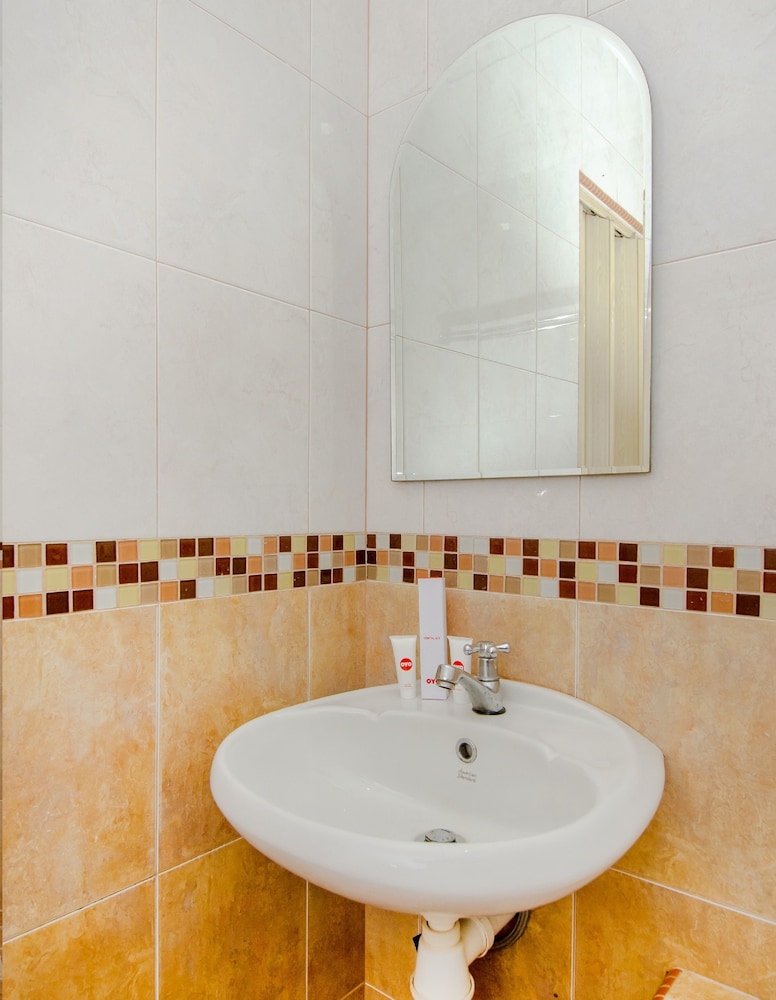 Halim Hotel 33/38
