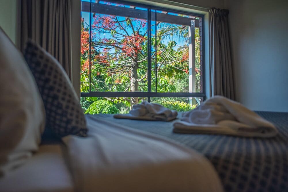 FOREST LODGE RESORT 7/50
