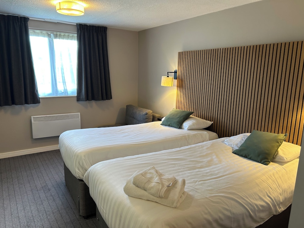 Hello Hotel 13/50