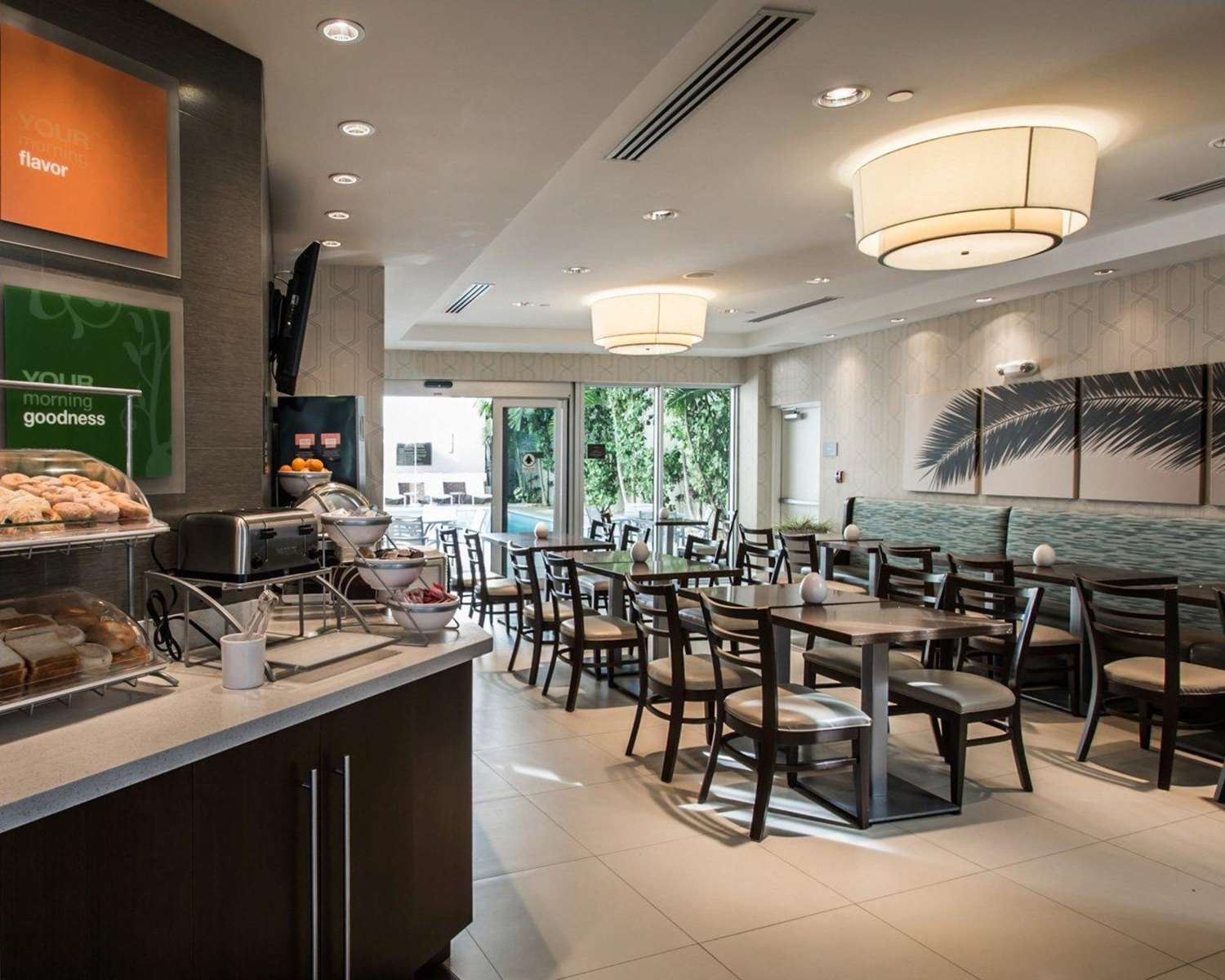 Comfort Suites Miami Airport North 12/21