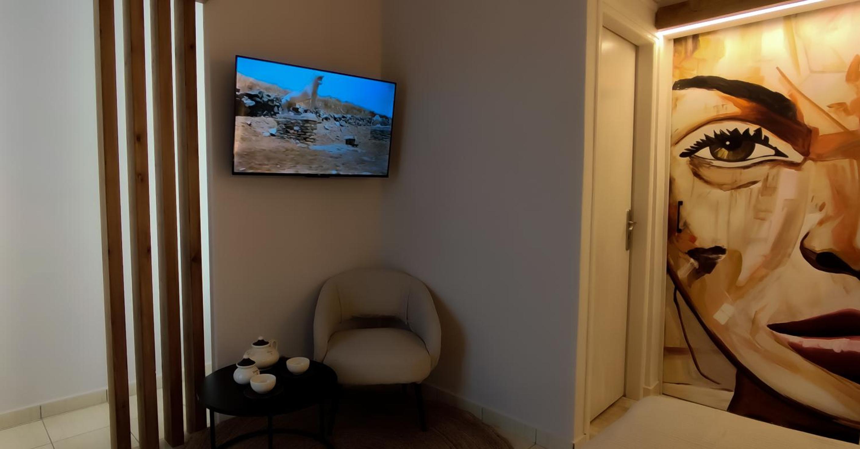 NIKI APARTMENTS 55/66
