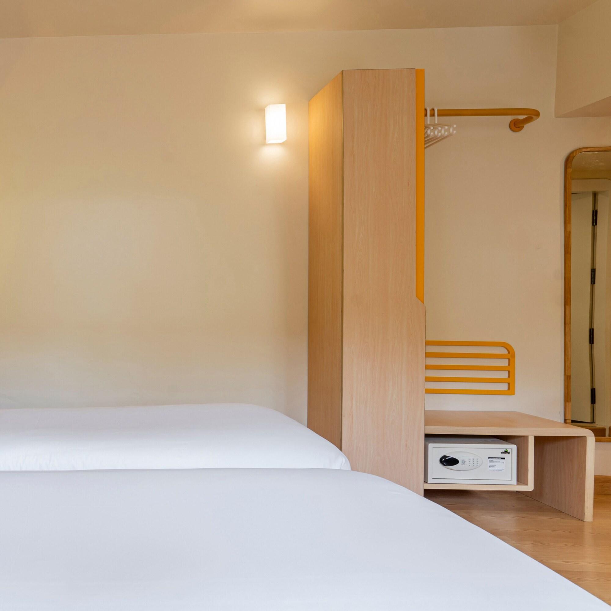 Bloom Hotel Sector 19 22/32