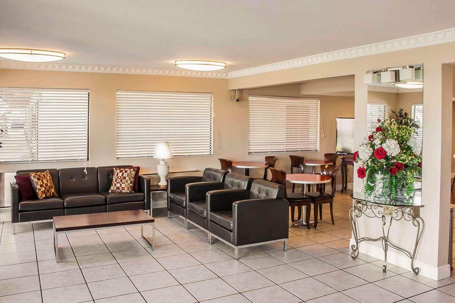 Rodeway Inn & Suites 9/16