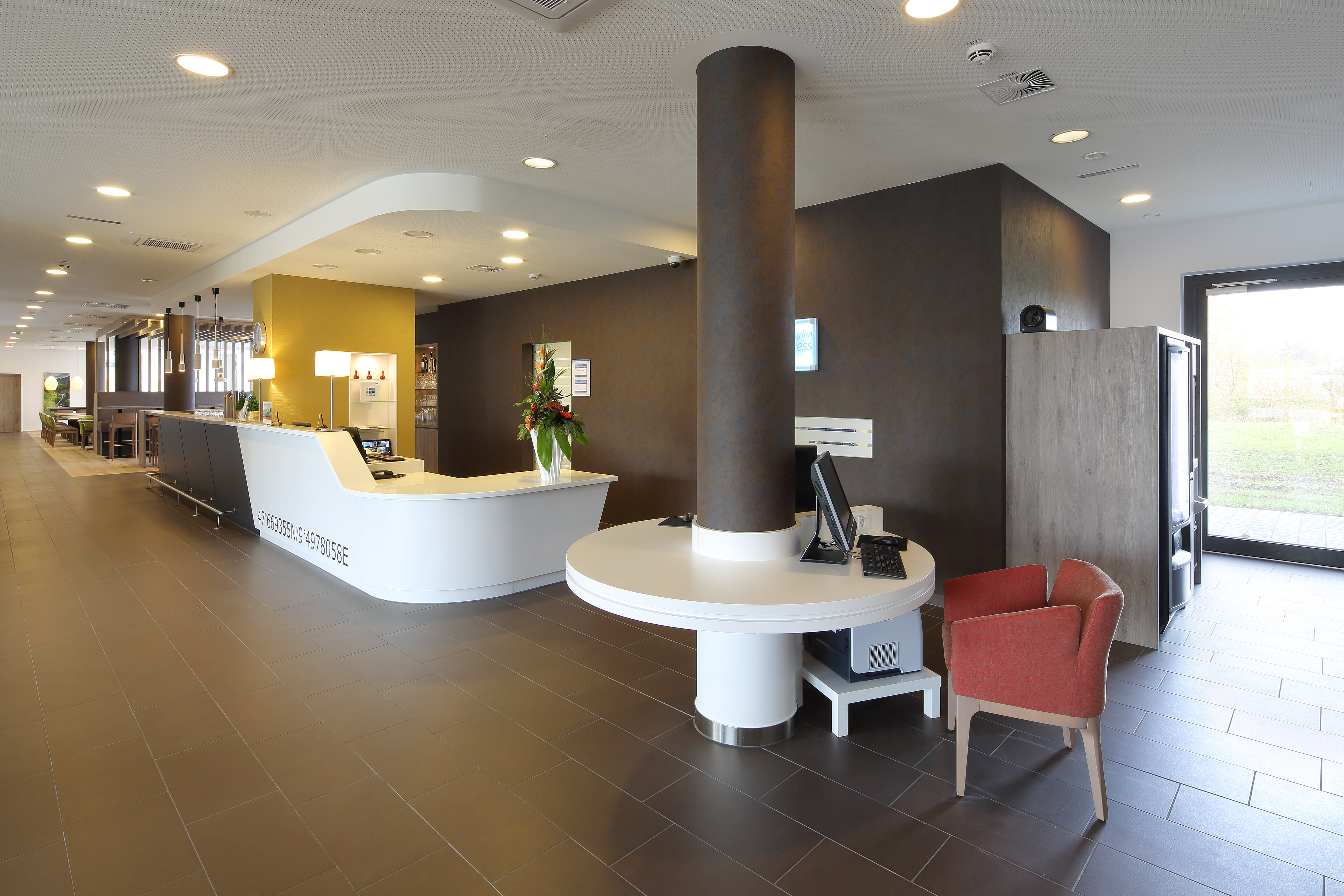 Holiday Inn Express Friedrichshafen 14/76