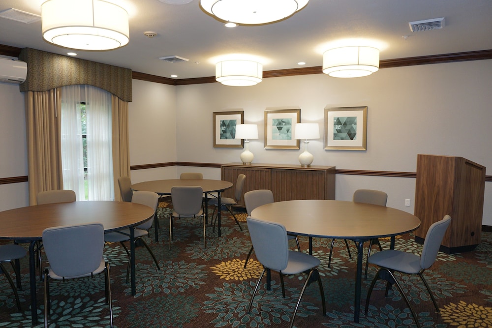 Staybridge Suites Columbia Hwy 63 I 70 36/50