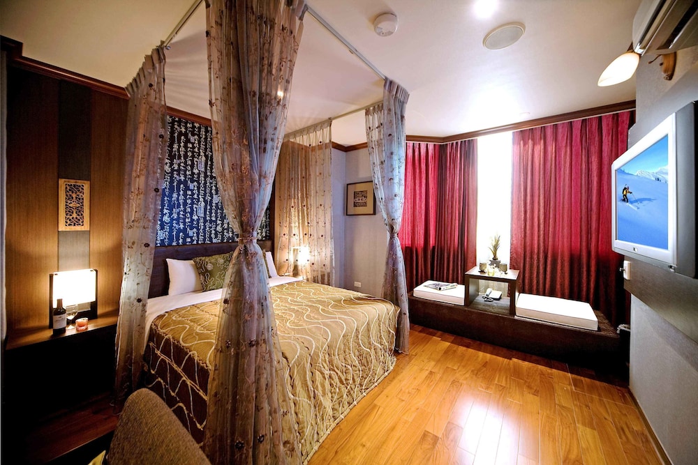 Xiu Shui Hotel 36/61