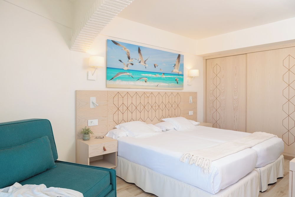 Room, Twin Beds, Sea View, Priority Location 3/5