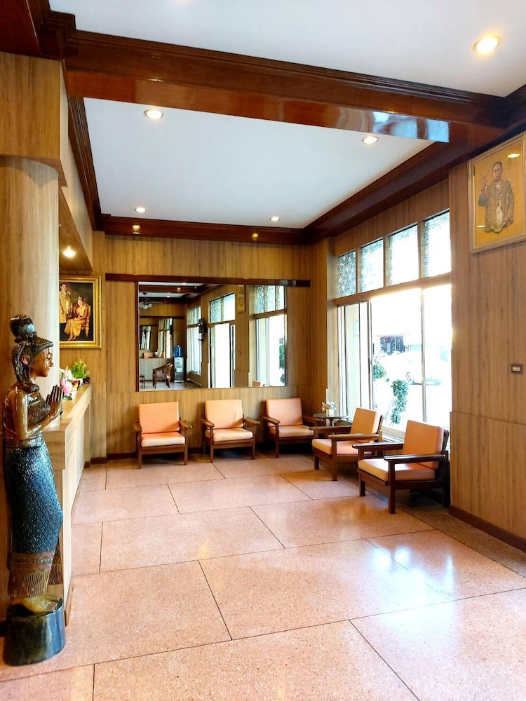 SURIWONG CHUMPHON HOTEL 13/59