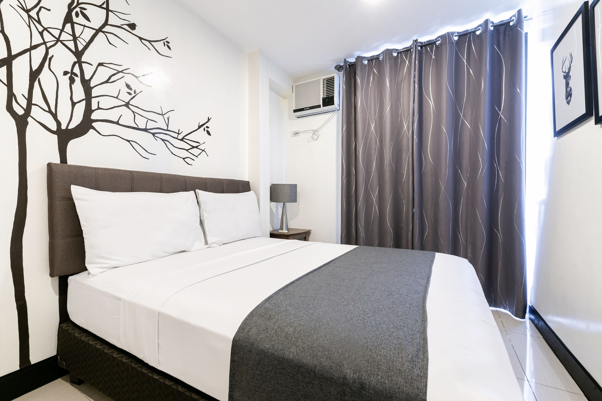 1 BEDROOM, DELUXE