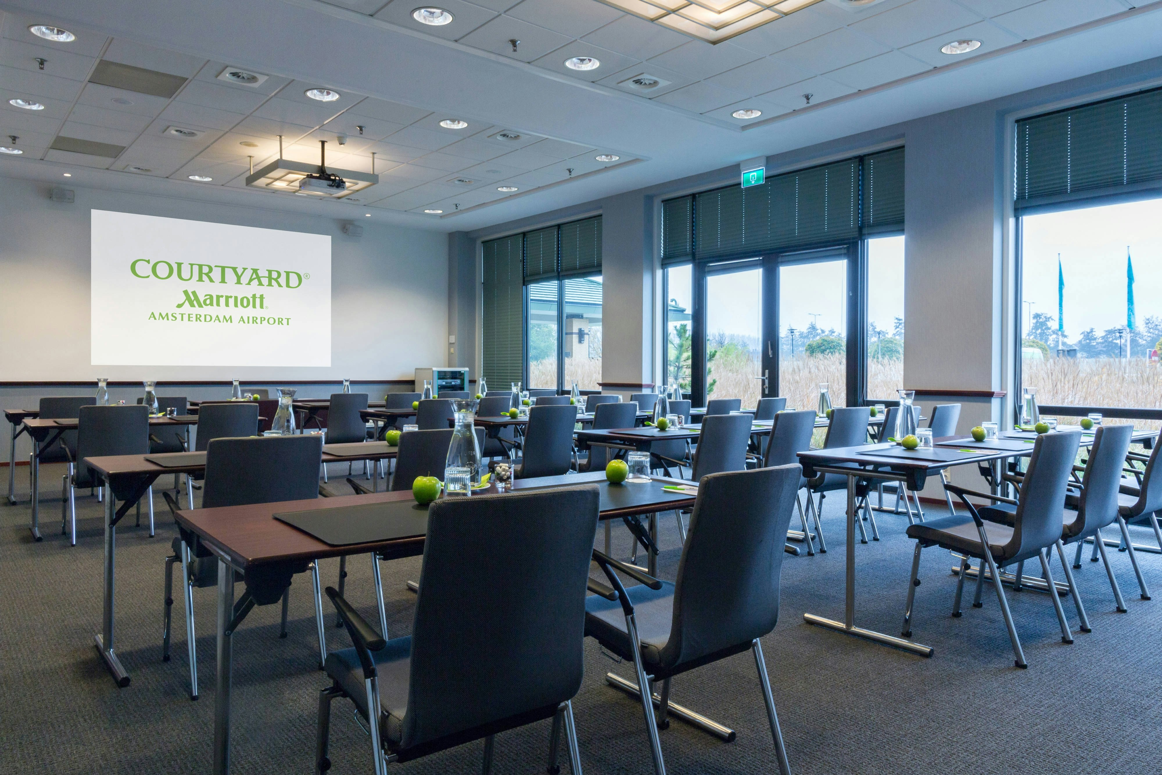 Courtyard By Marriott Amsterdam Airport 60/75