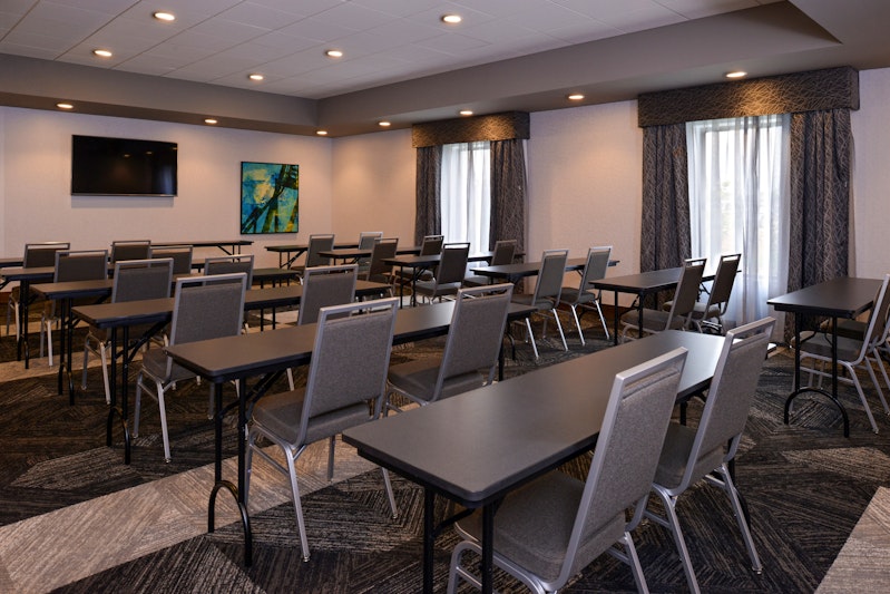 Hampton Inn & Suites Cincinnati-Mason 29/31
