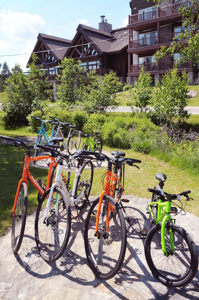 LE GRAND LODGE MONT-TREMBLANT 38/69