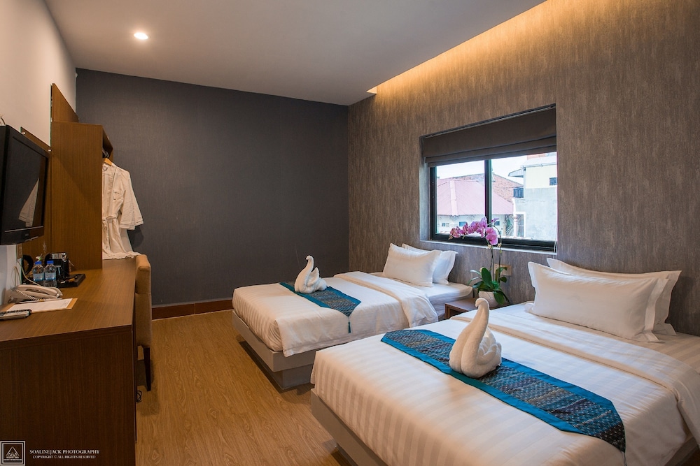 SUPERIOR, TWIN BEDS