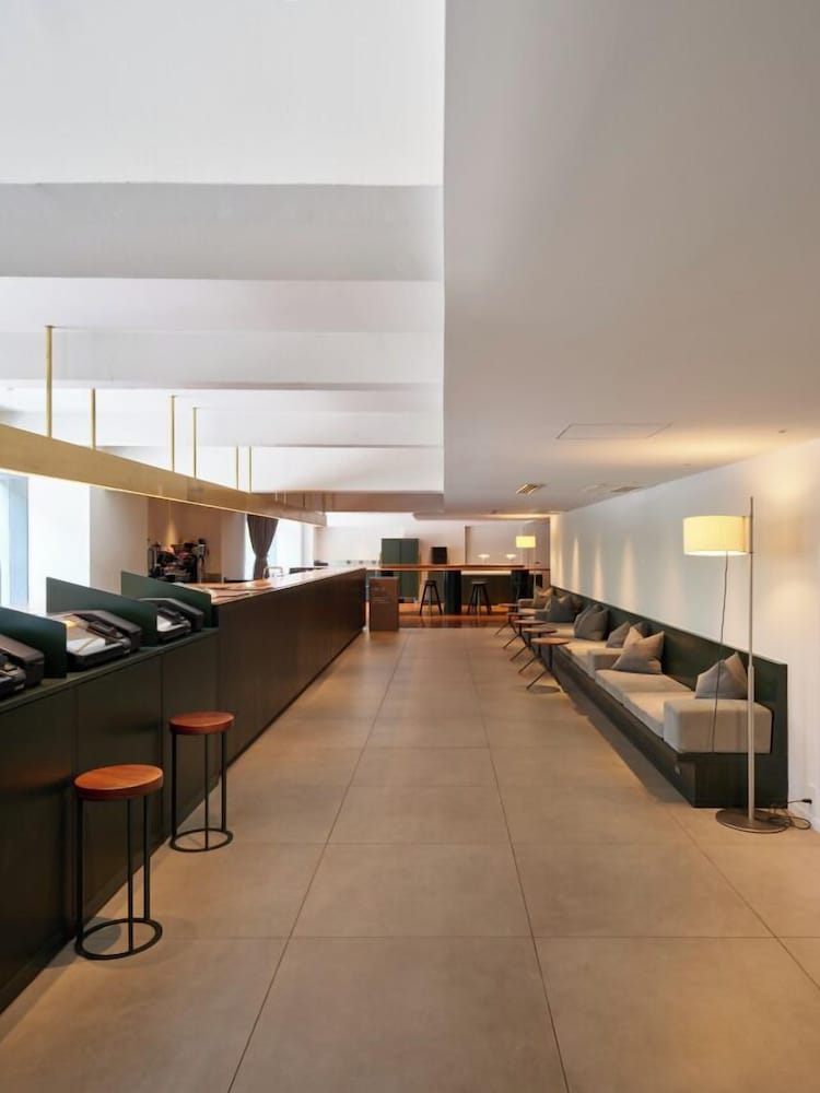 Ddd Hotel 64/66