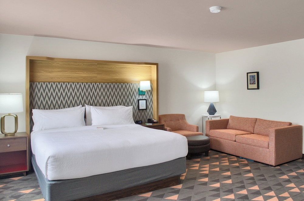 Standard, King Bed