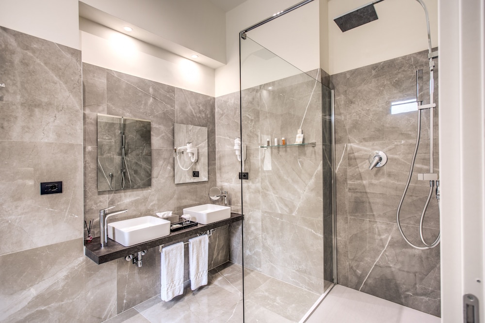 Suite Santa Tecla 50/53