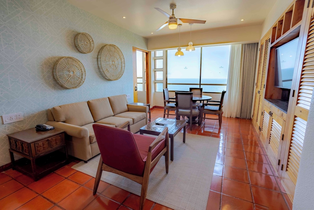 Club Regina Puerto Vallarta 46/75