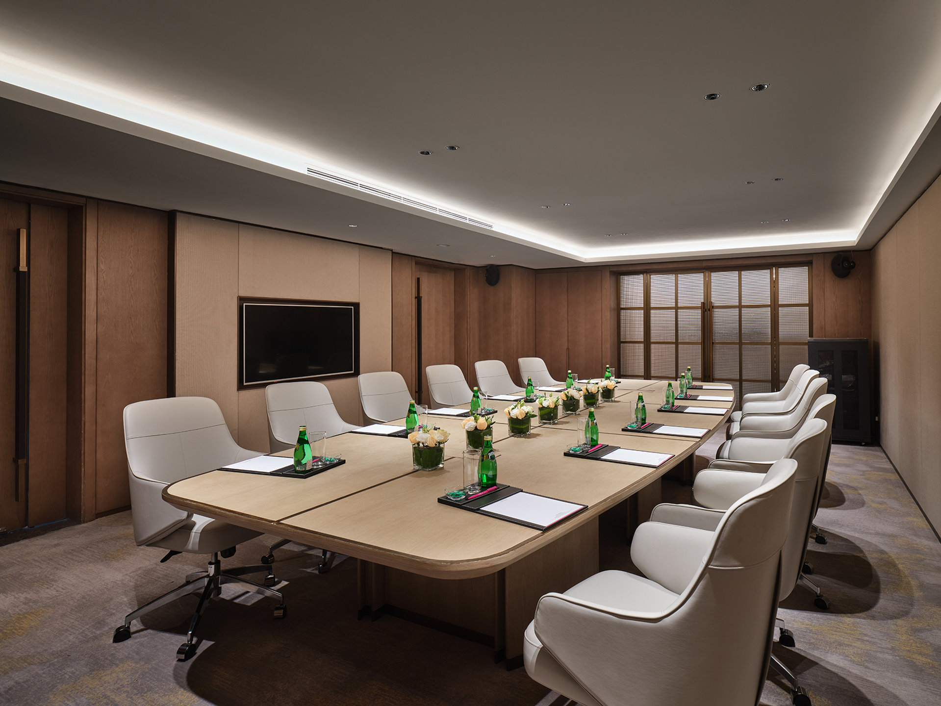 Crowne Plaza Hohhot City Center 69/76