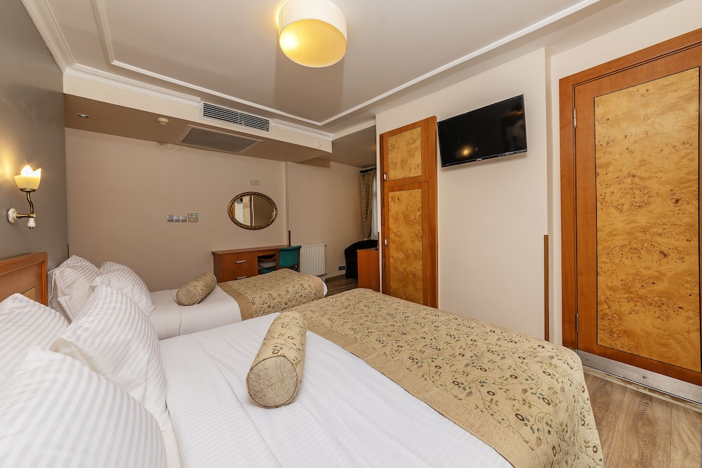 Santa Ottoman Hotel 8/41