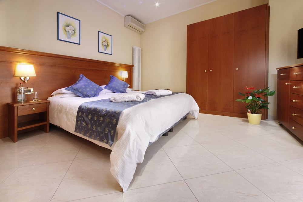 Hotel Ristorante Toscana 8/45
