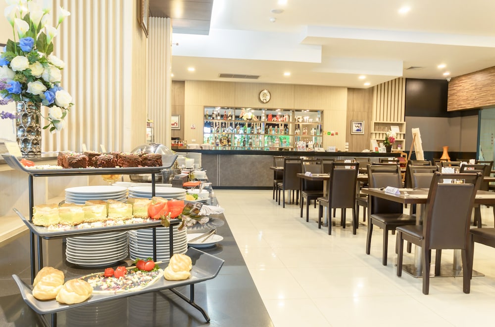 Eastpana Hotel 58/71