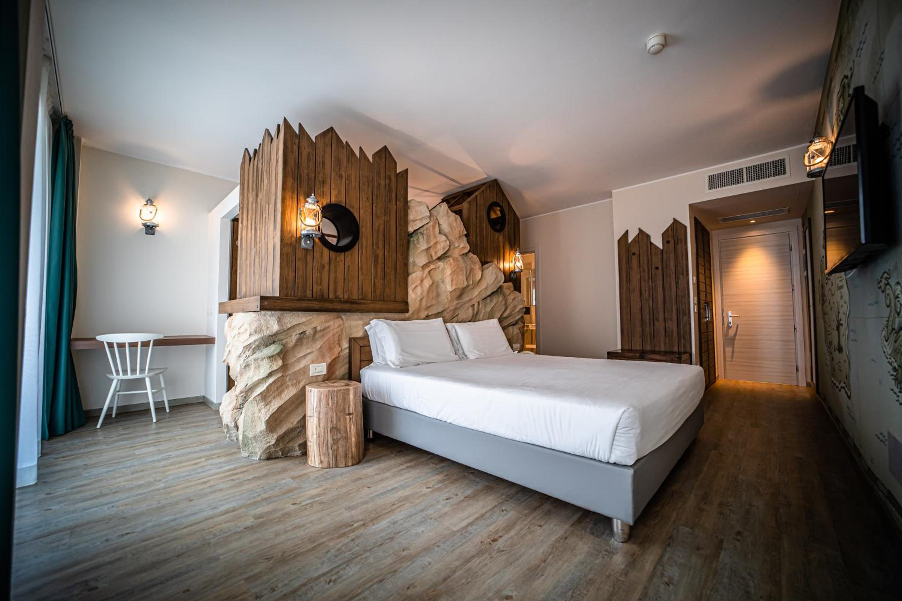 rooms