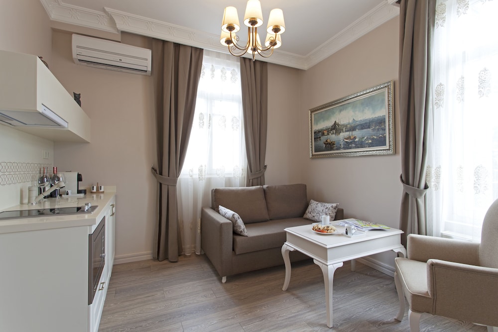 Louis Appartements Galata 34/43