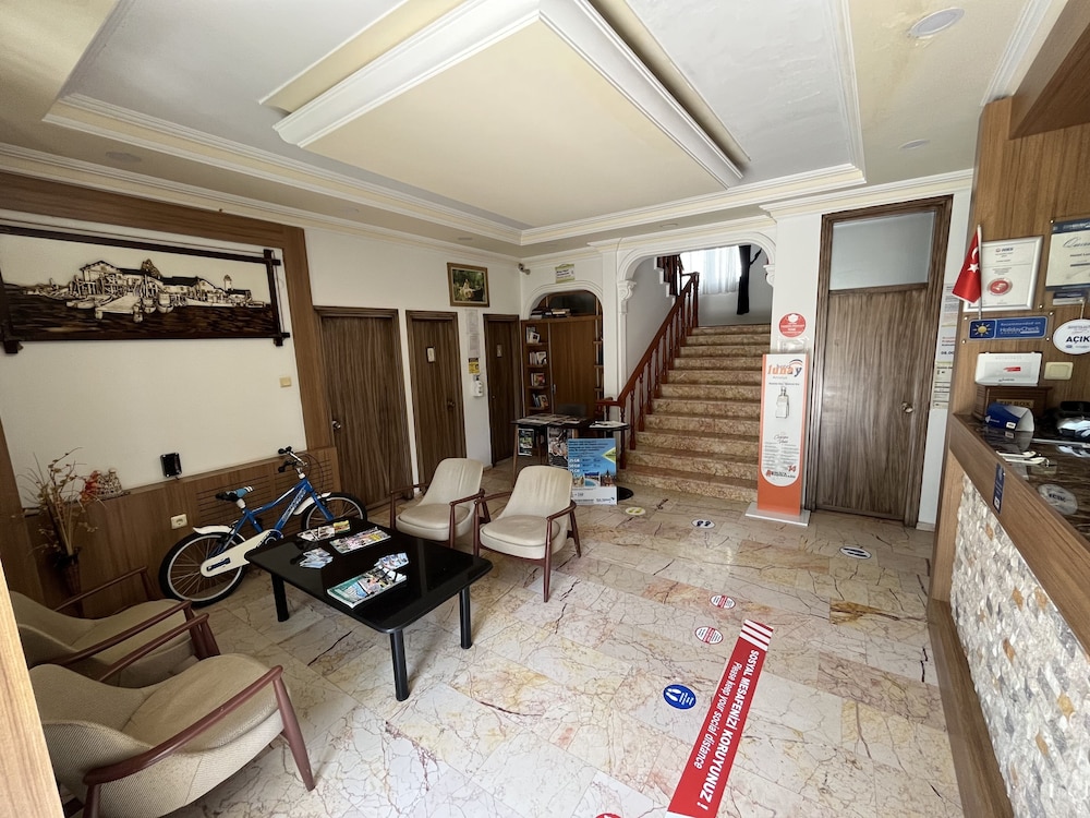 Lunay Hotel 9/33
